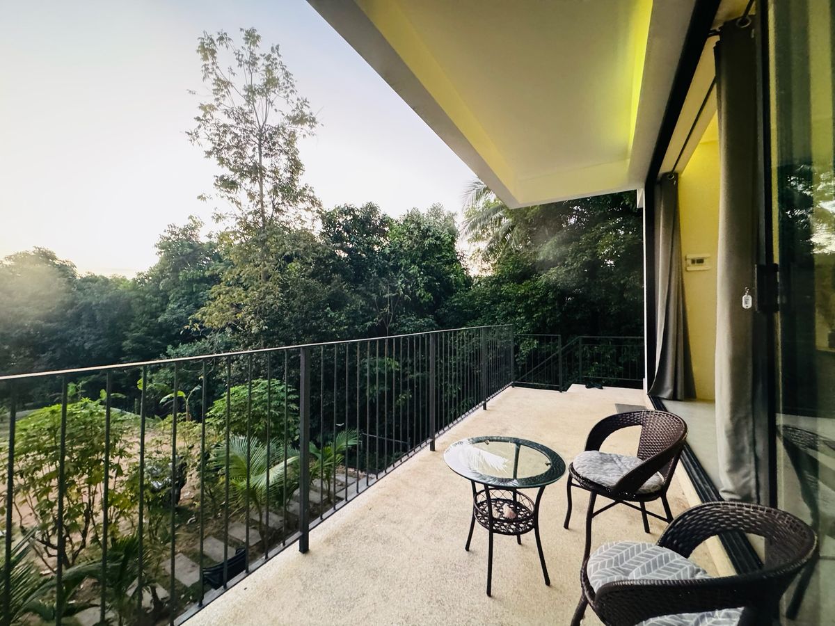 Villa photo 2