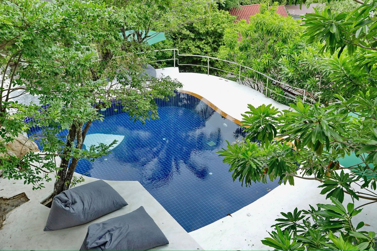 V13 – Haad Yao Studio, photo 1