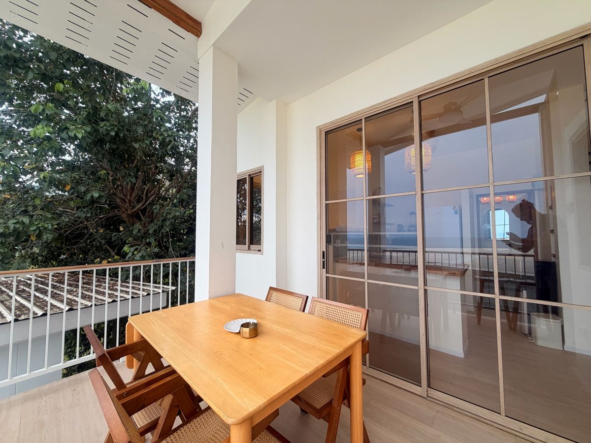 Villa photo 3