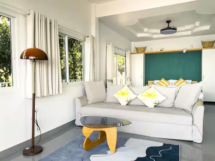 Villa photo 2