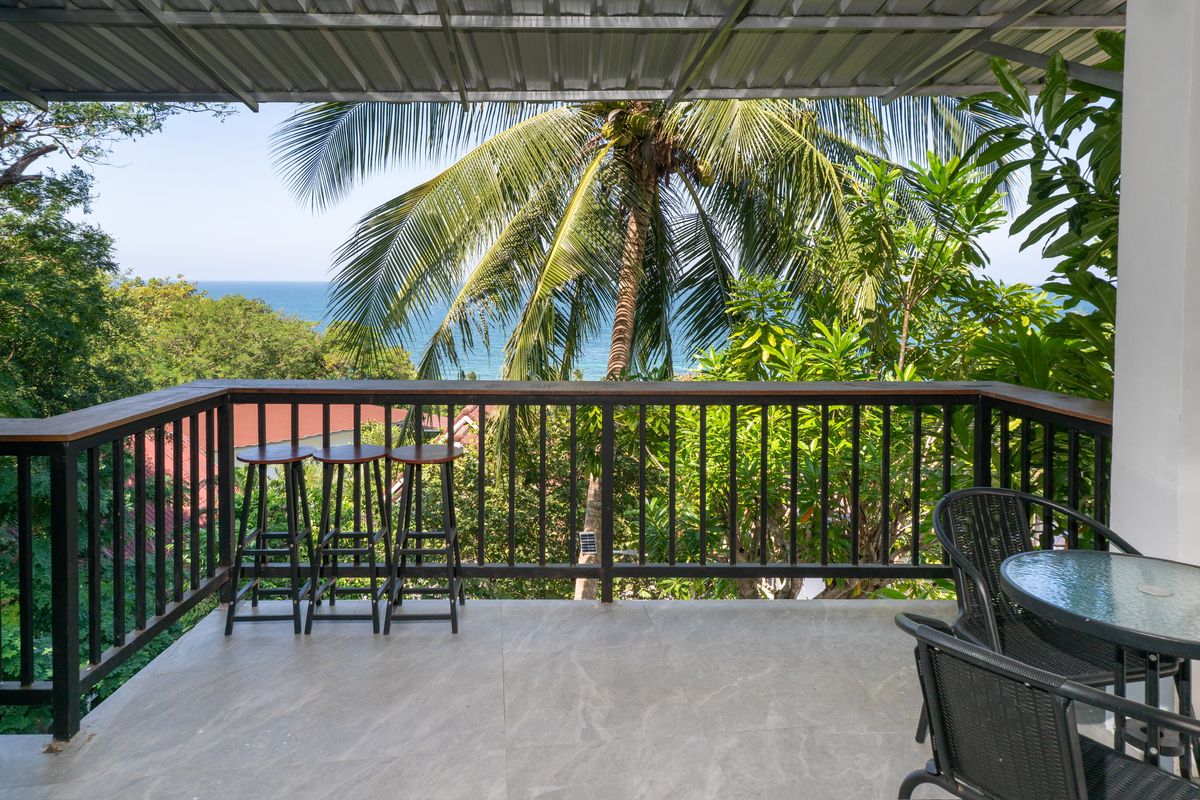 Villa photo 1