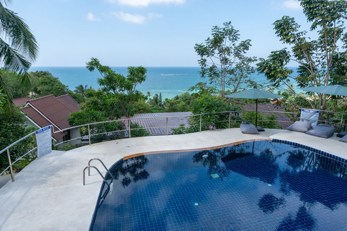 Villa photo 3