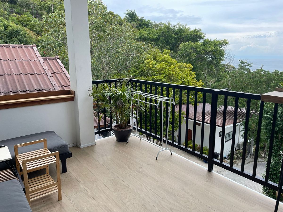 Villa photo 3